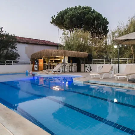 Kinalikaya 3* Guzelcamlı